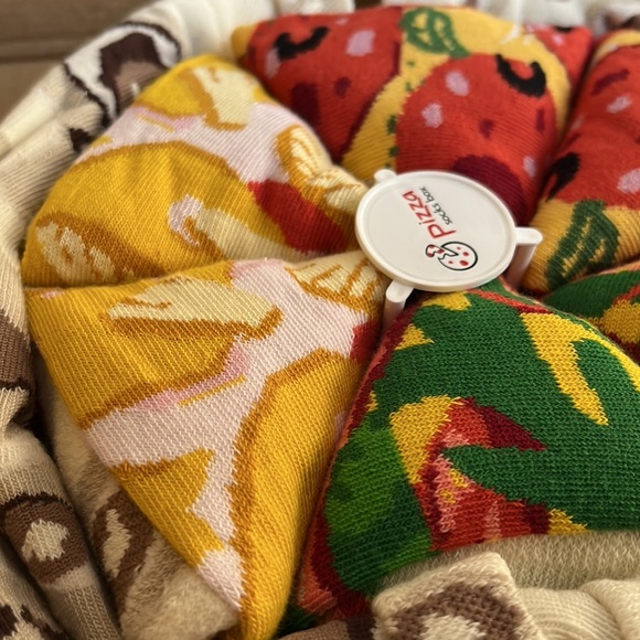 Pizza Sock Box - Picture 4 of 9